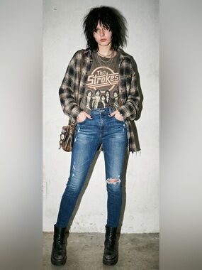 AG Adriano Goldschmied "The Farrah" high-rise skinny jeans 30/31” distressed
